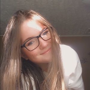 Meet your Posher, Gloria